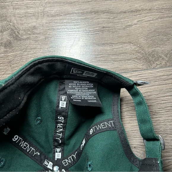 NWOT Aritzia New Era x Aritzia 9TWENTY Hat Washed Scarab Deep Hunter Green - Picture 8 of 9